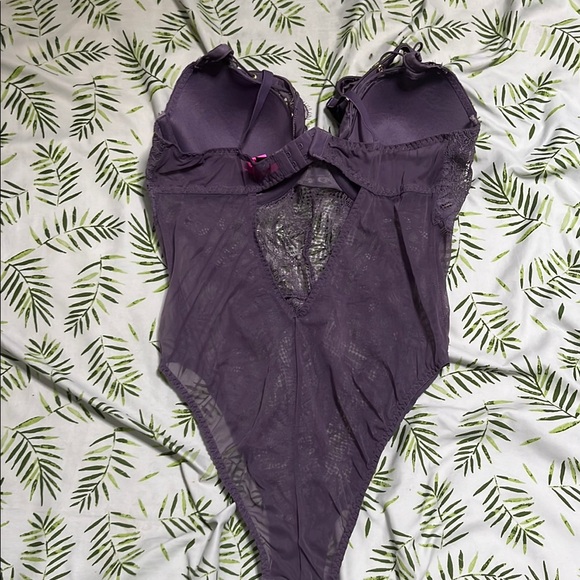 Lace Bodysuit in Purple - Picture 3 of 3